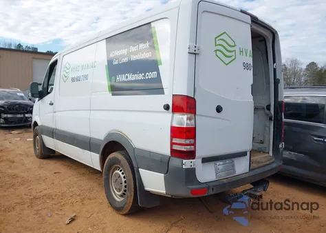 2014 Mercedes-Benz Sprinter 2500 Normal Roof z USA, uszkodzony, nr VIN WD3PE7DC9E5839128